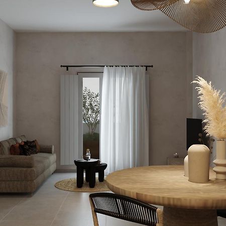 Santorini Family Apartments Kamári Екстериор снимка